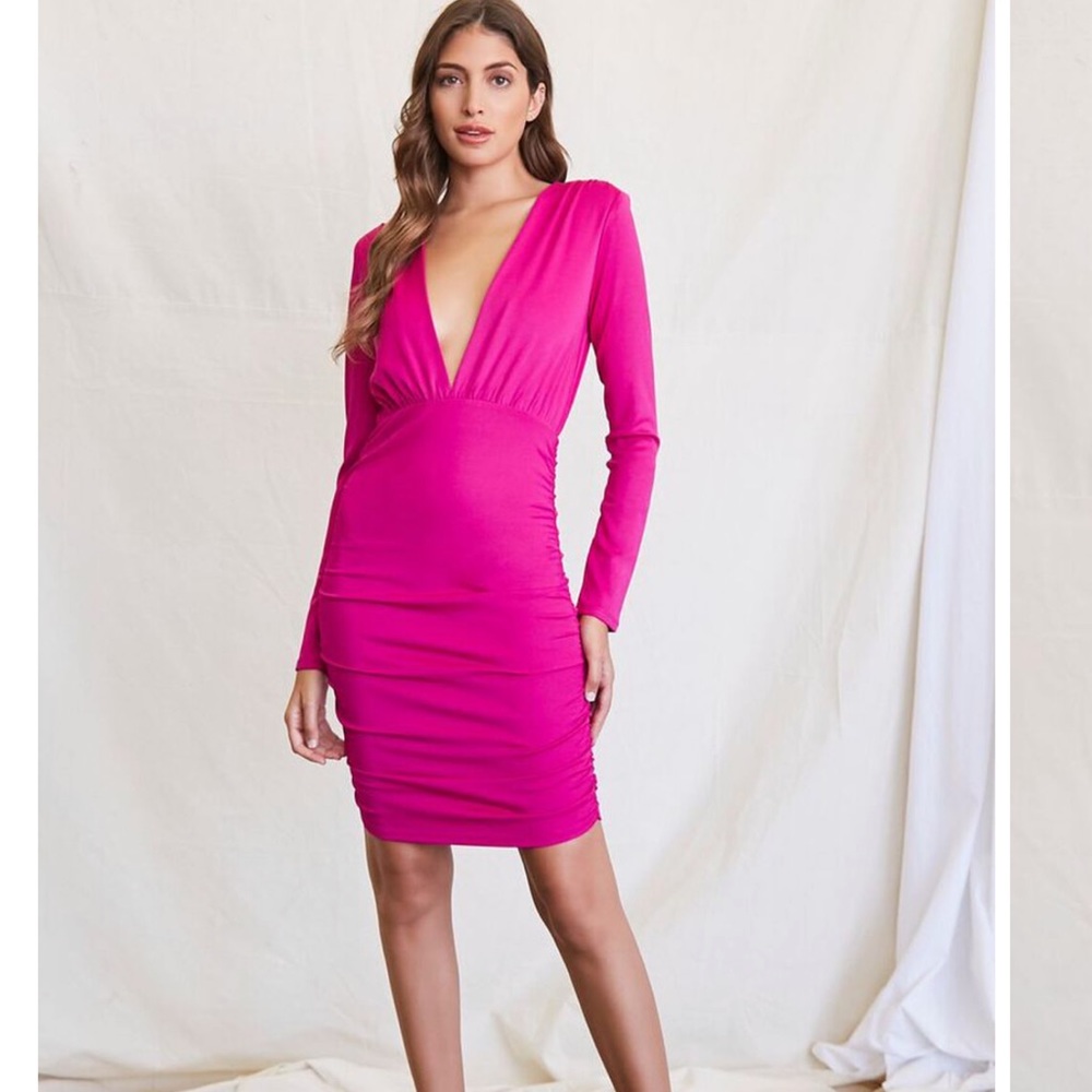 Forever 21 NWT Never Worn. Size Small. Plunging Neckline Rouched Dress.